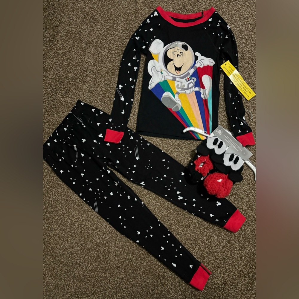 Disney Mickey Mouse in Space
Sleep Set for Kids NWT